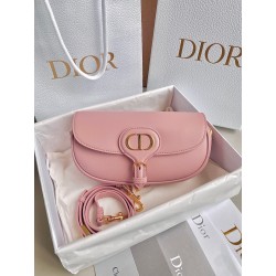 디올 Dior East-West Bobby 크로스 백 22CM