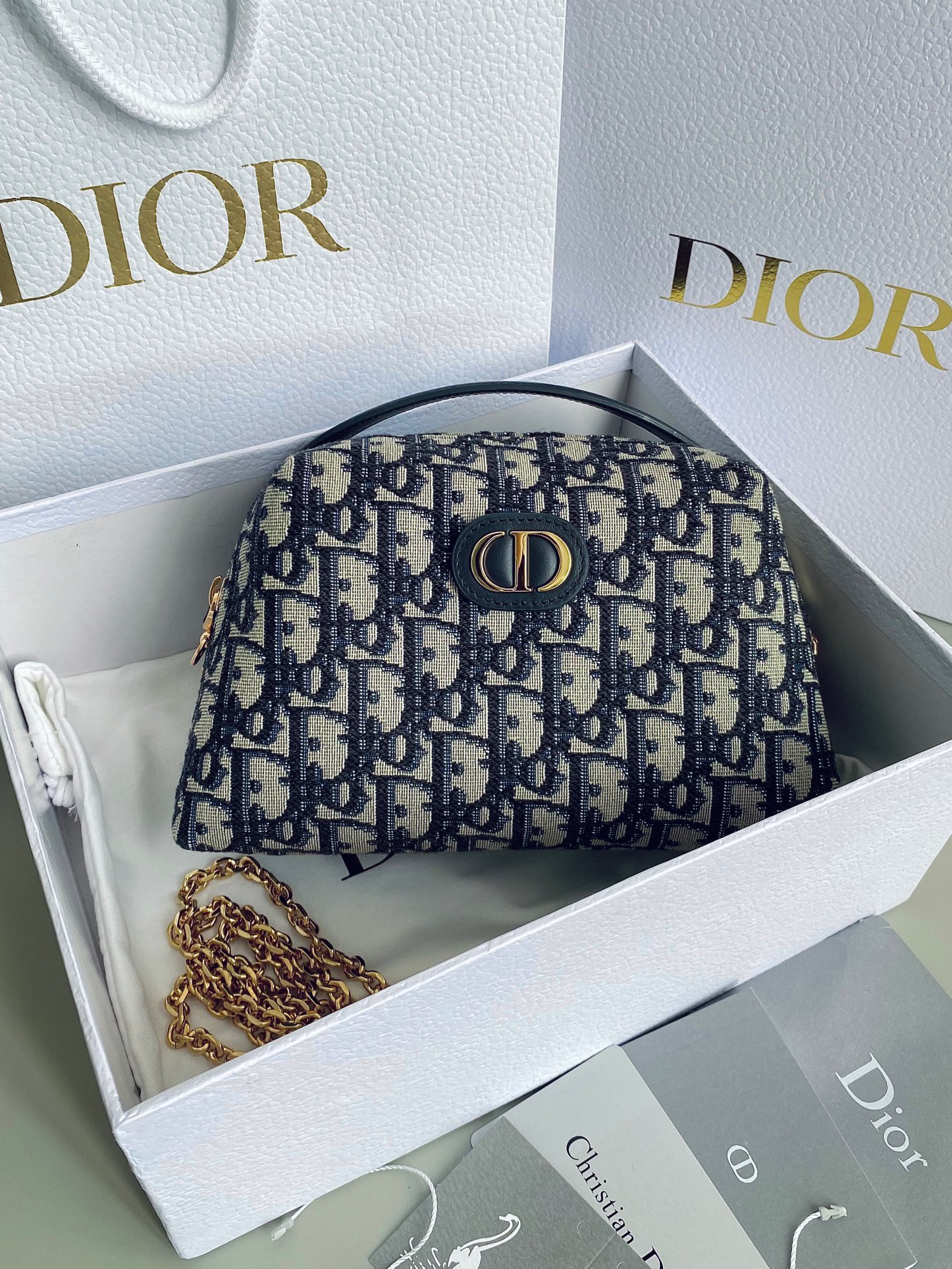 디올 Dior Montaigne D-ARCH 클러치  21CM