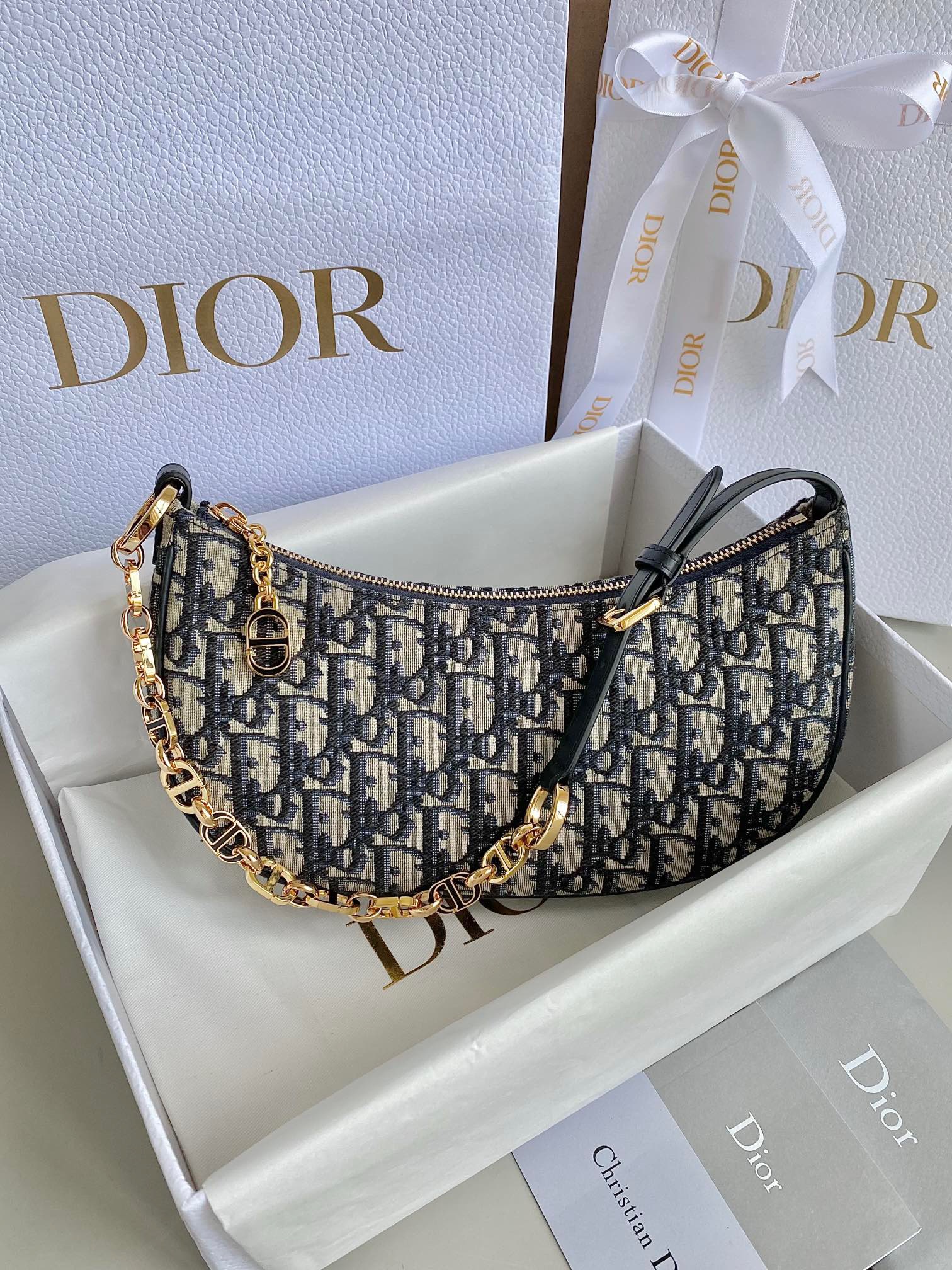 디올 Dior Lounge 숄더백 26CM