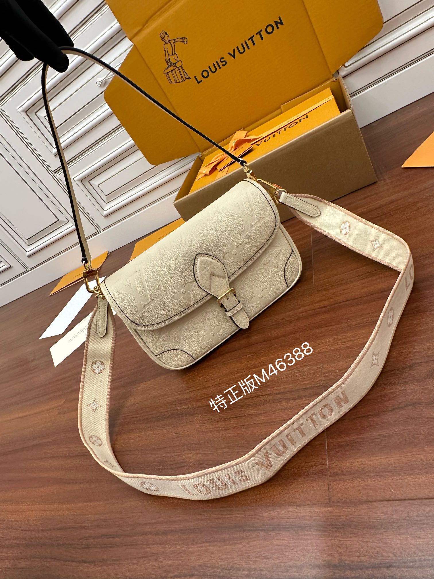 루이비통 Louis Vuitton 46388 숄더백 23CM