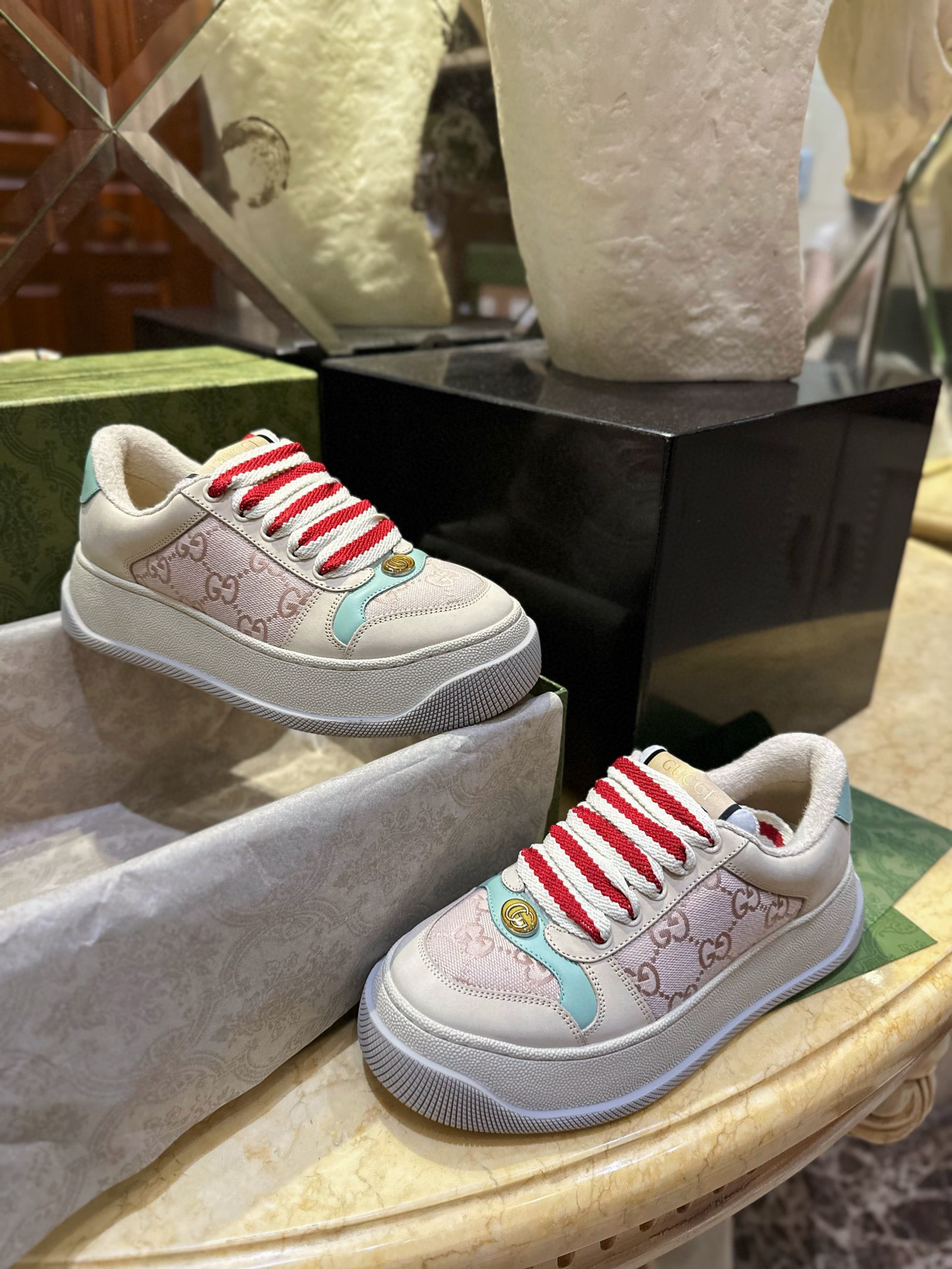 구찌 Gucci 스니커즈