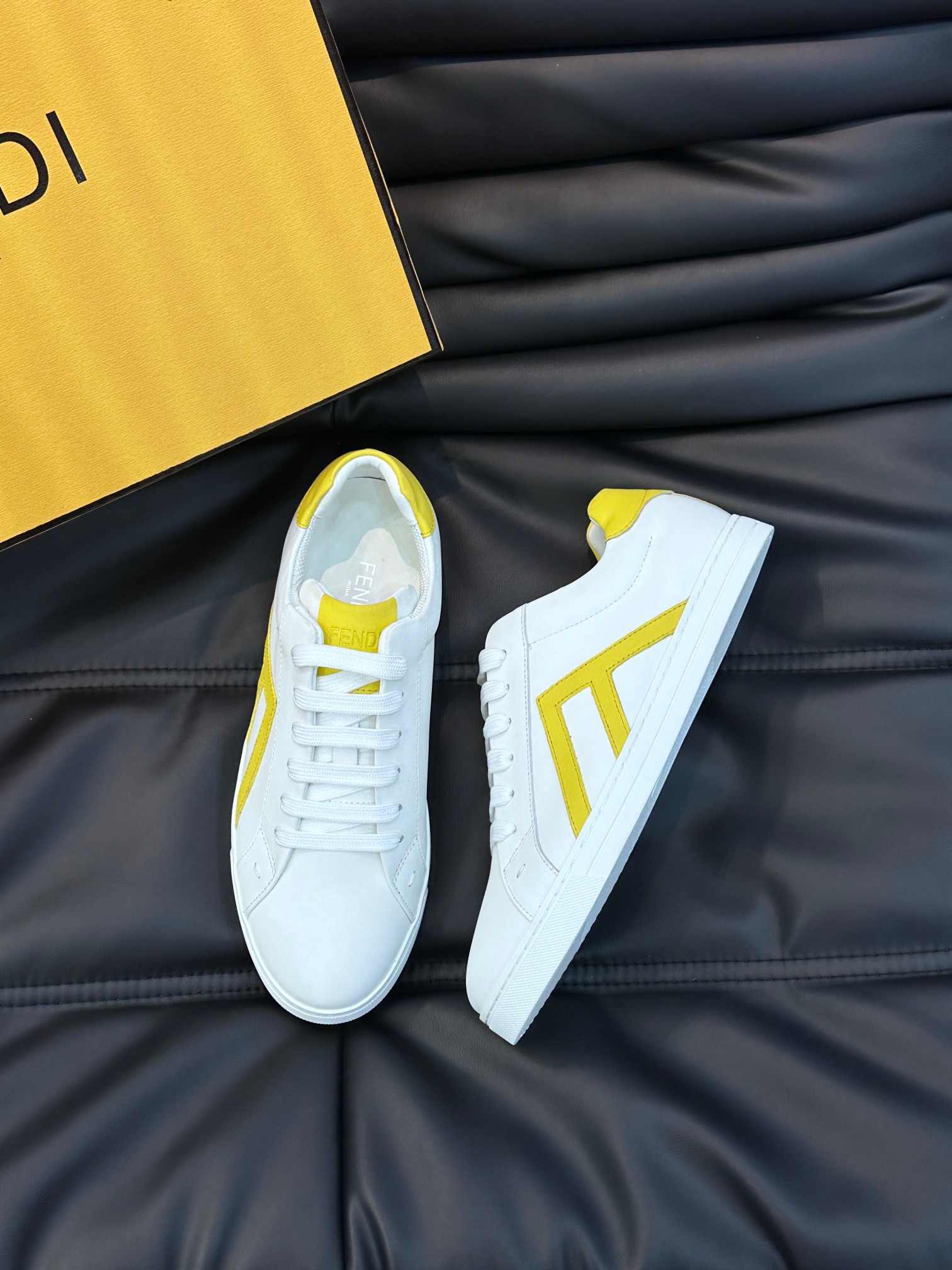 펜디 FENDI 운동화