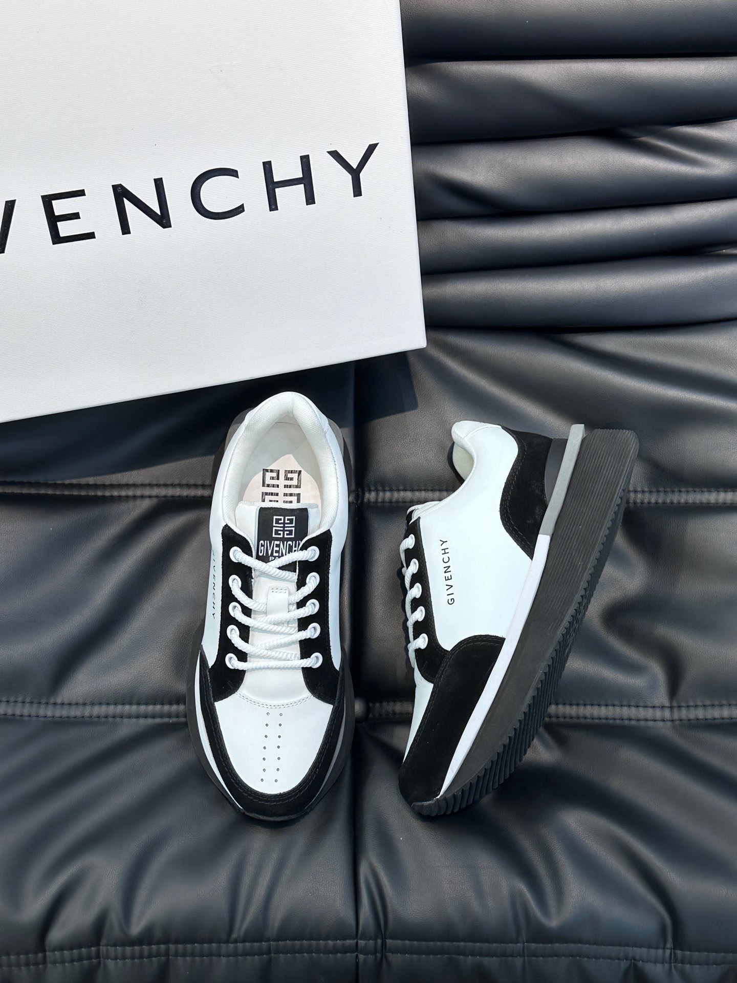 지방시 Givenchy 스니커즈