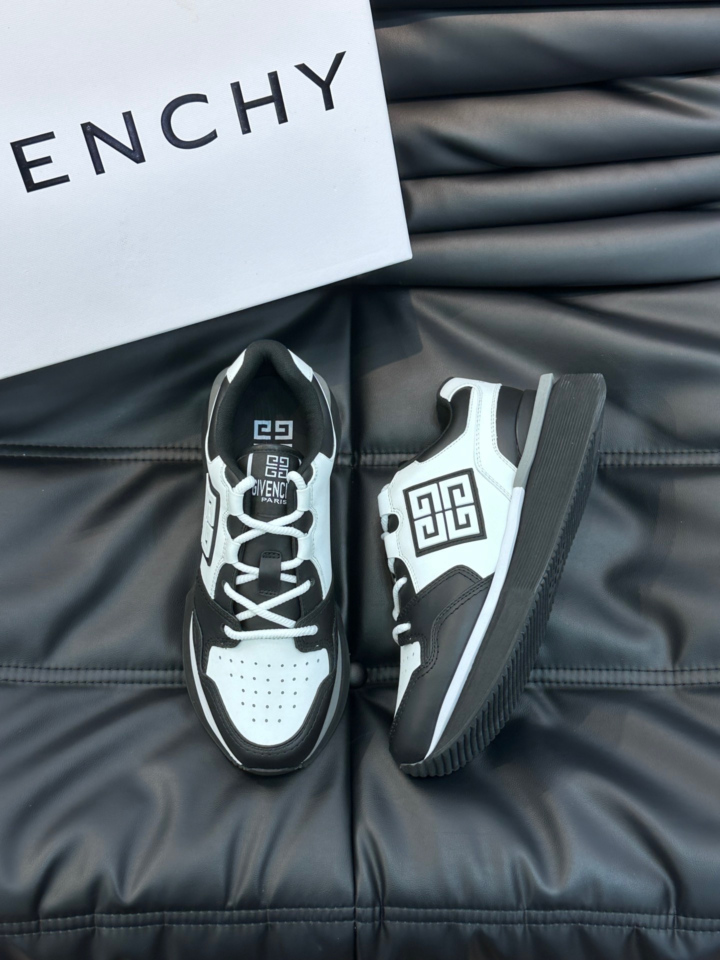 지방시 Givenchy 스니커즈