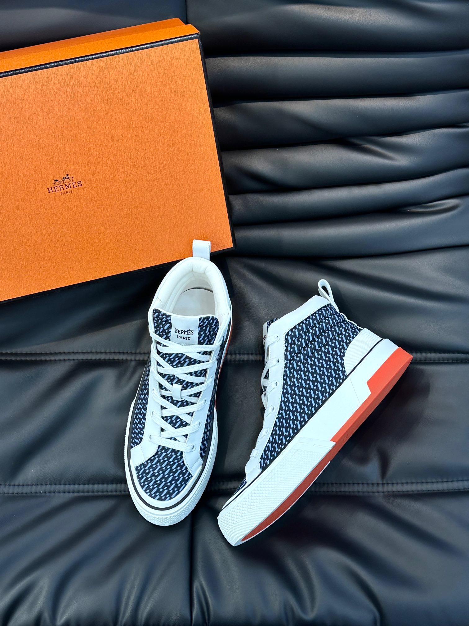 에르메스 Hermes 스니커즈