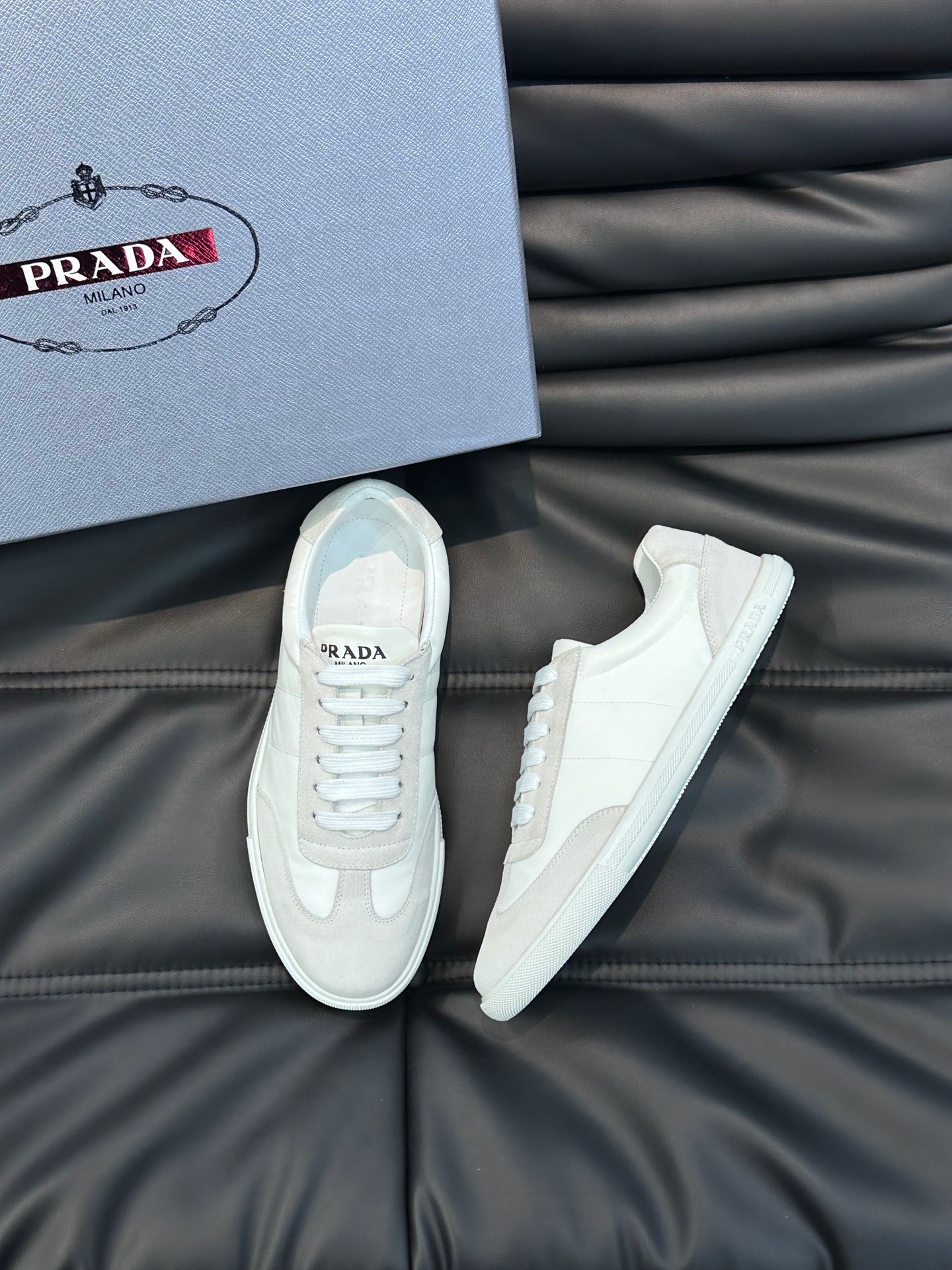 프라다 Prada 스니커즈