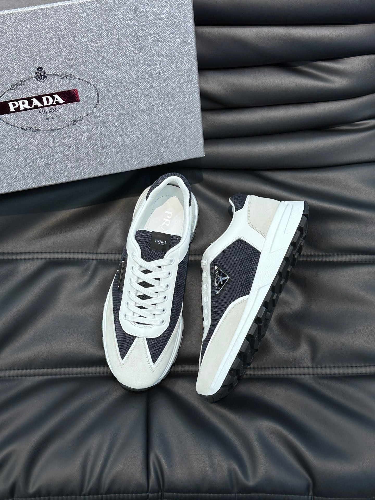 프라다 Prada 스니커즈