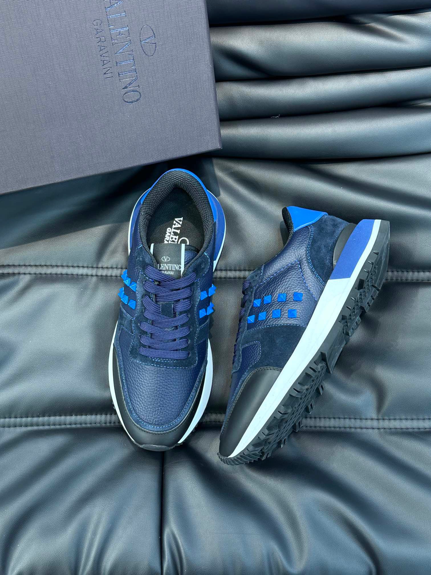 발렌티노 Valentino 스니커즈