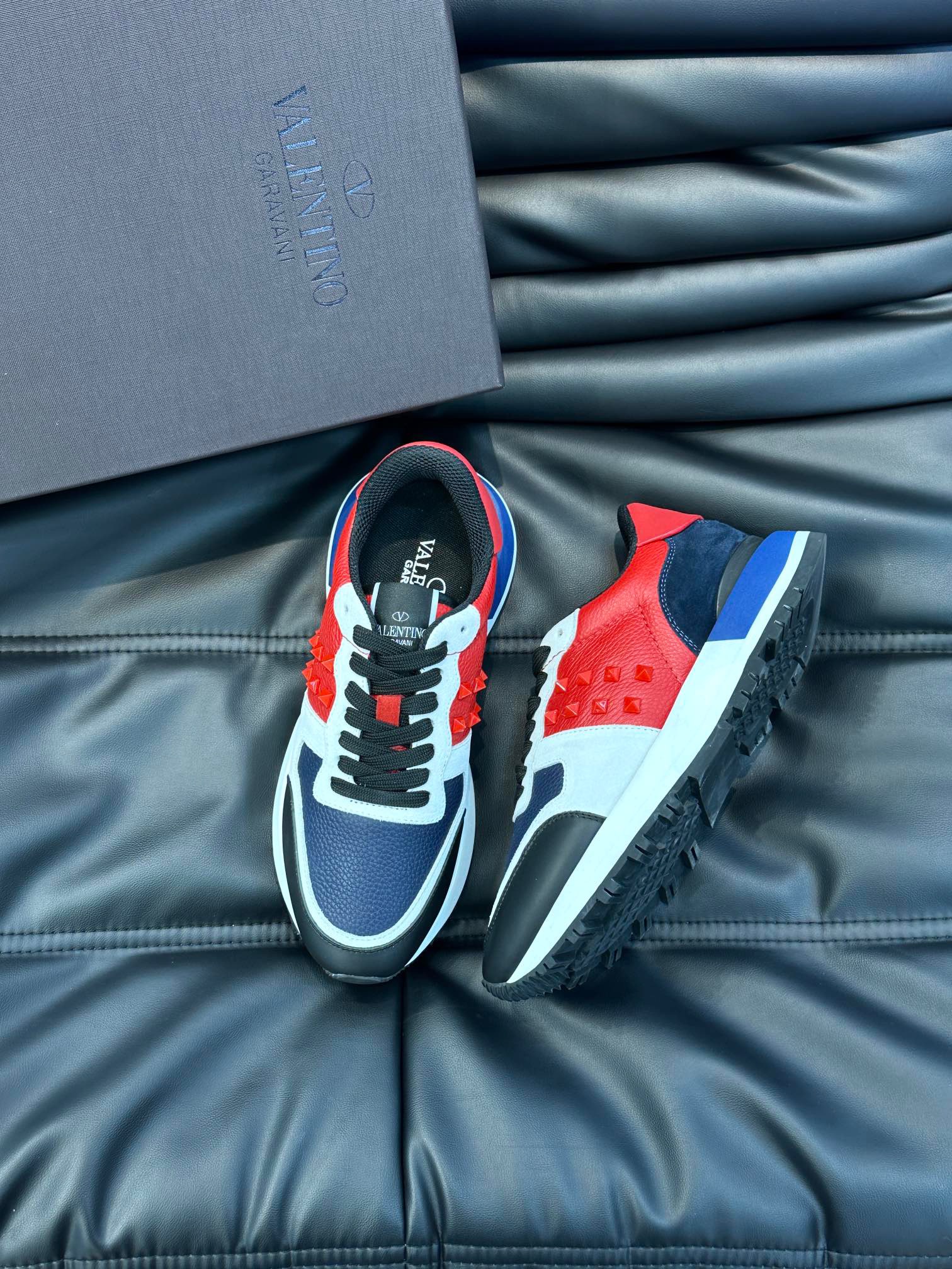 발렌티노 Valentino 스니커즈