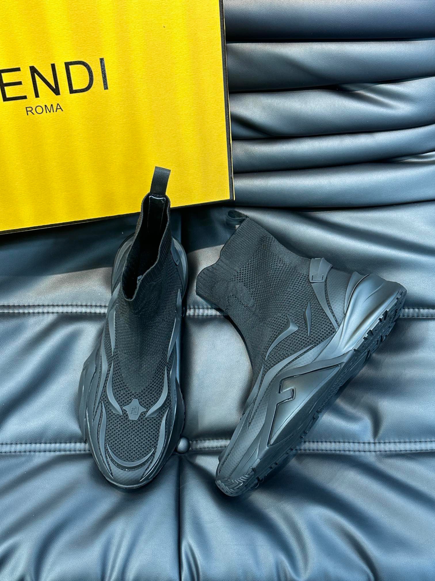 펜디 FENDI 운동화