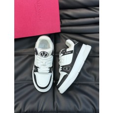 발렌티노 Valentino 스니커즈