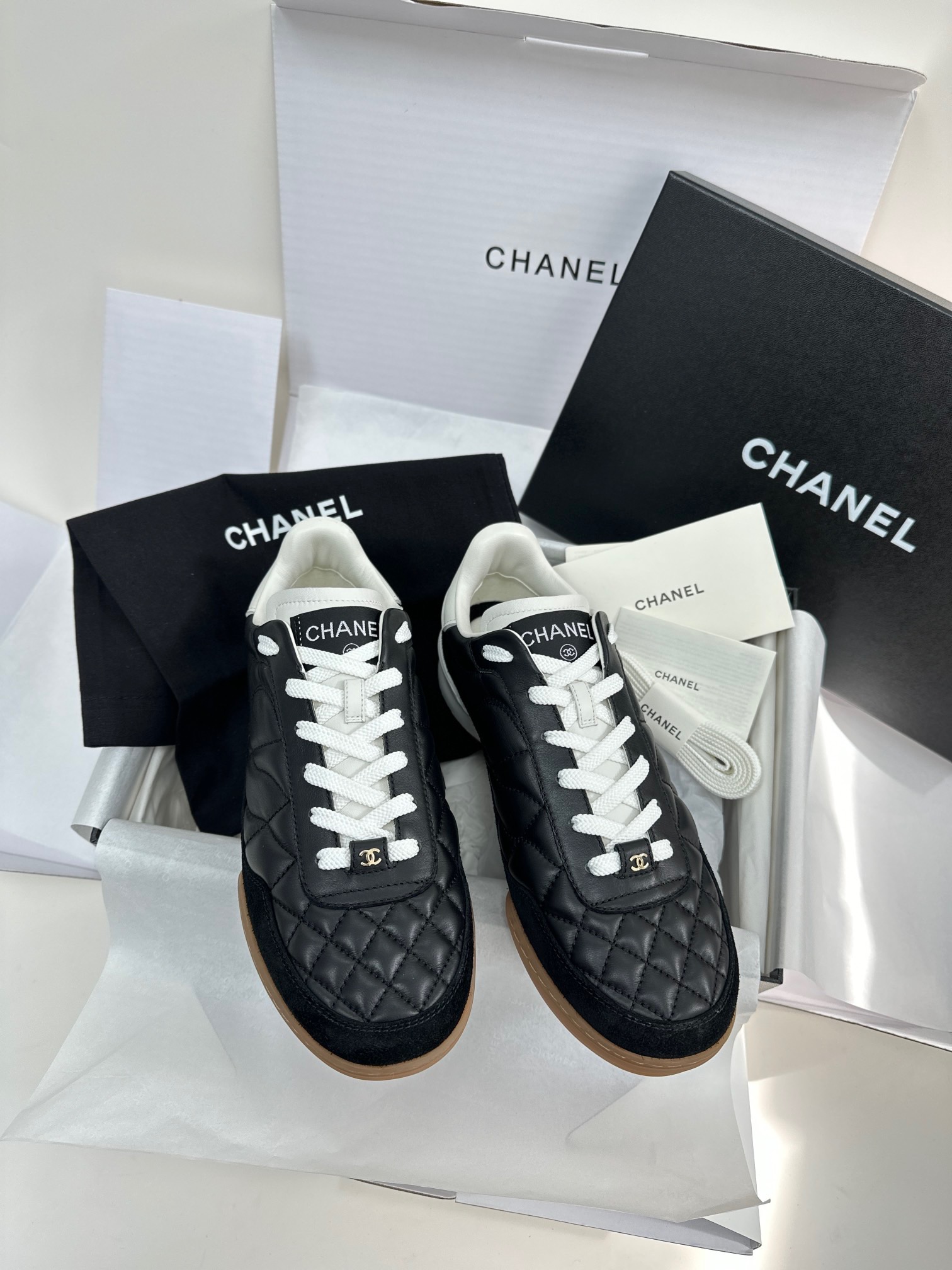 샤넬 CHANEL 스니커즈