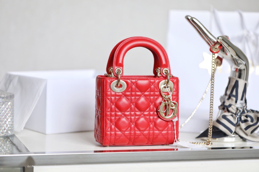 디올 Dior Lady mini 탑 핸들백 17CM