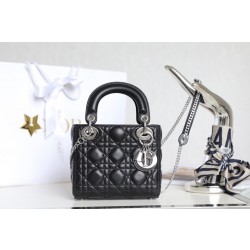 디올 Dior Lady mini 탑 핸들백 17CM