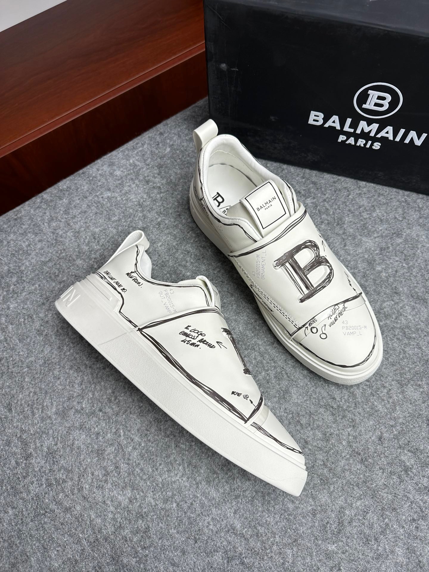 발망 Balmain 스니커즈