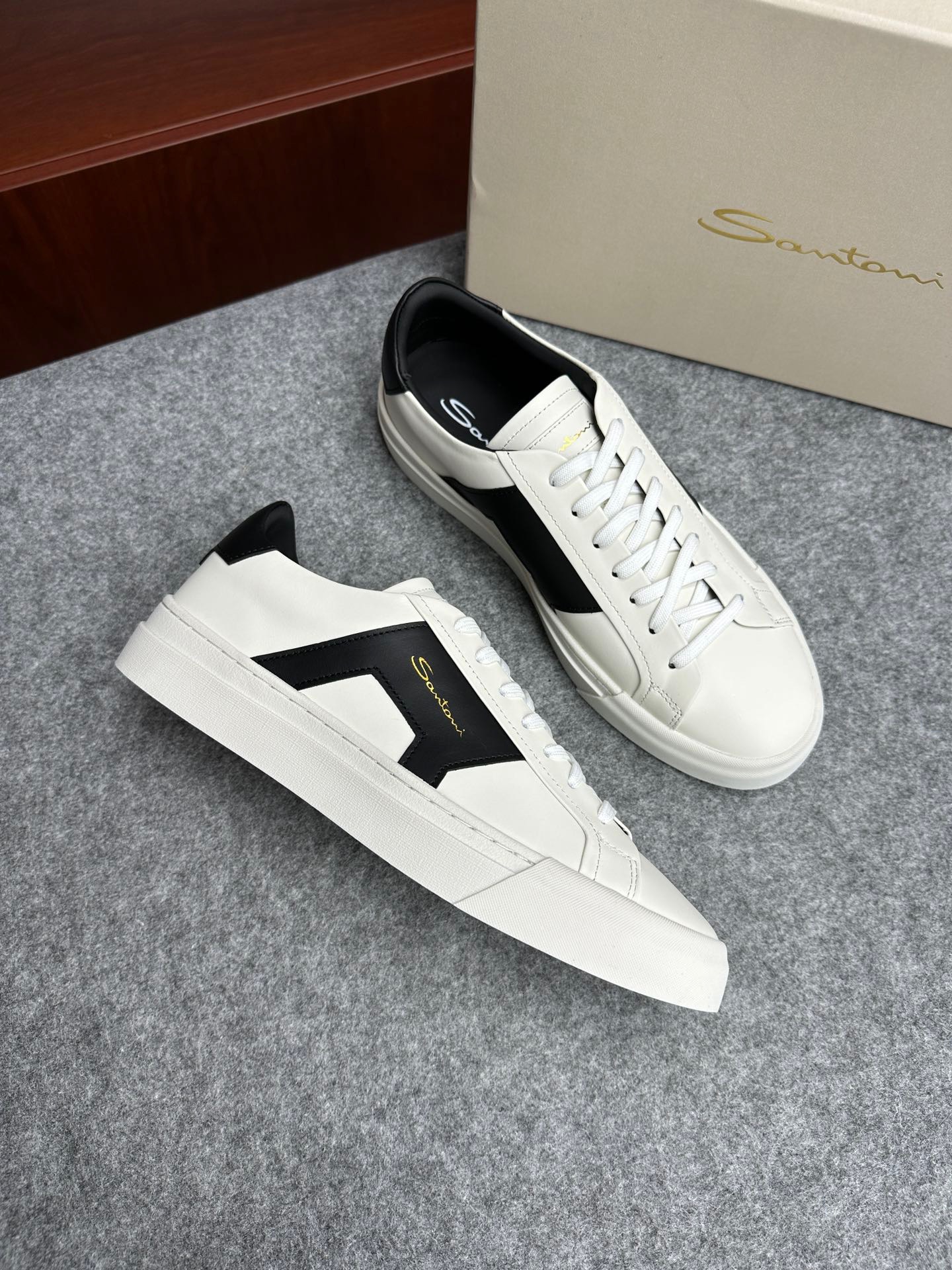 santoni 스니커즈