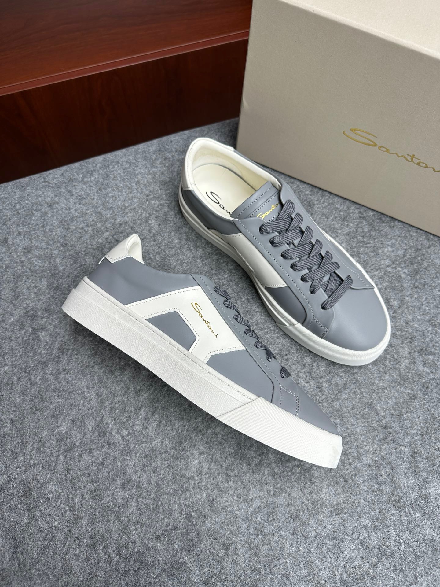 santoni 스니커즈