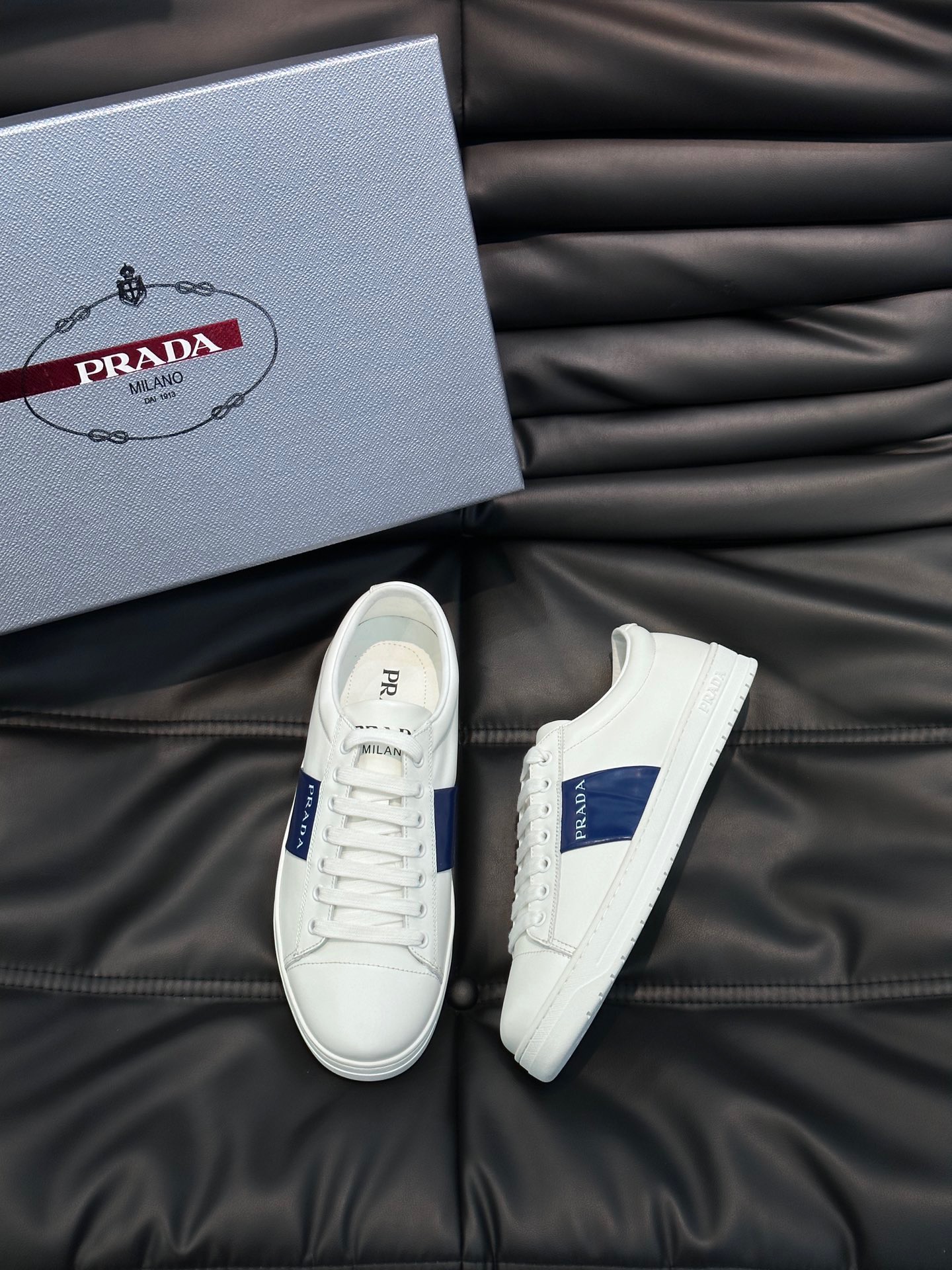 프라다 Prada 스니커즈
