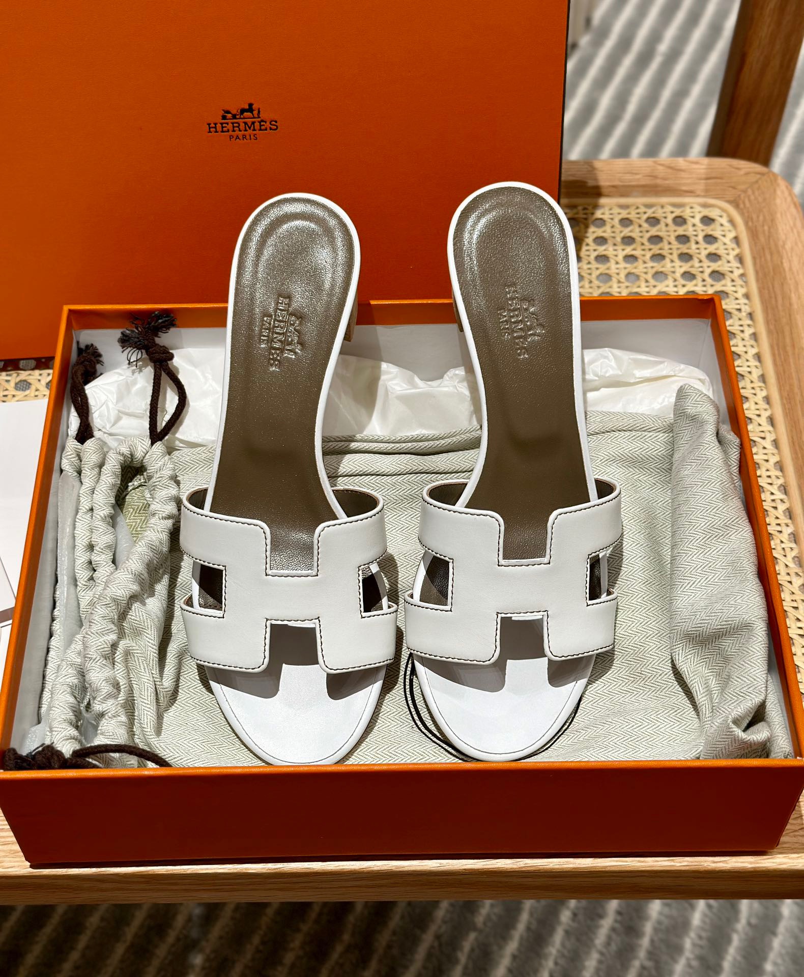 에르메스 Hermes 하이힐