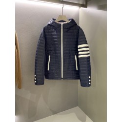 톰브라운 Thom Browne 패딩