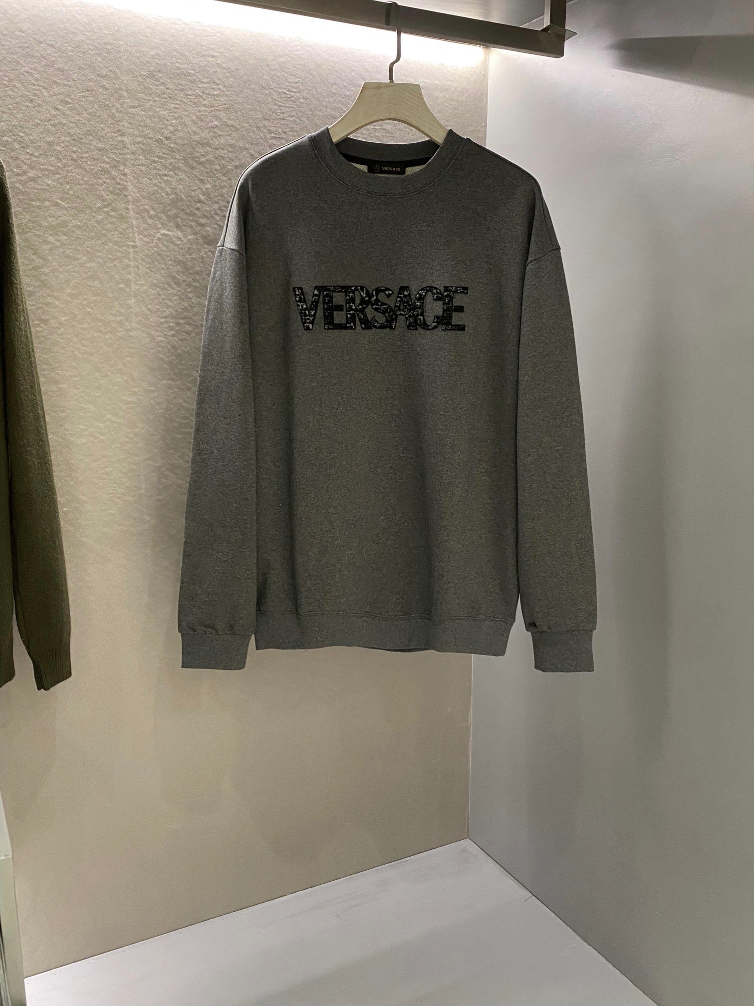 베르사체 Versace 라운드 맨투맨