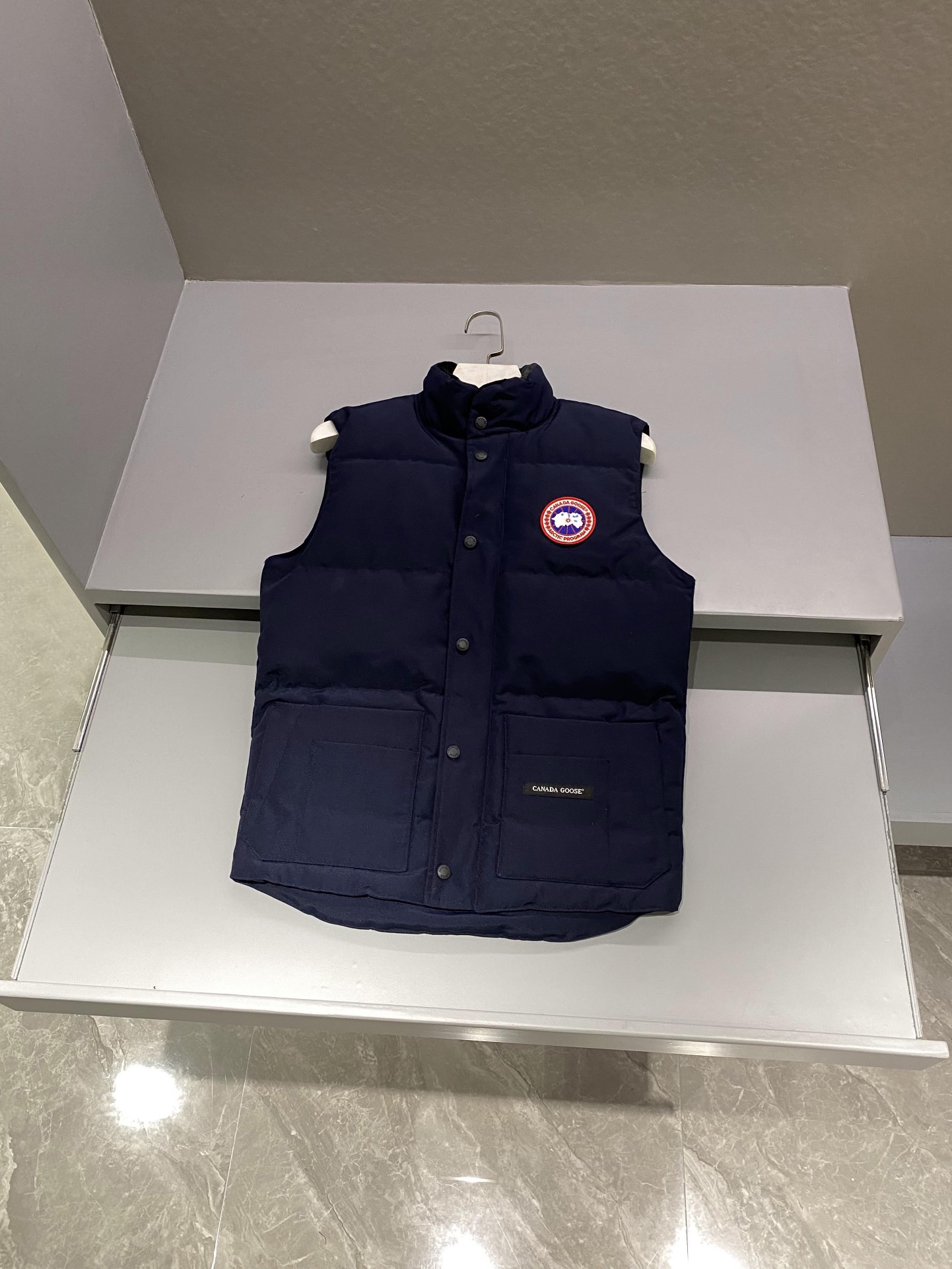 캐나다구스 Canada Goose 패딩 조끼