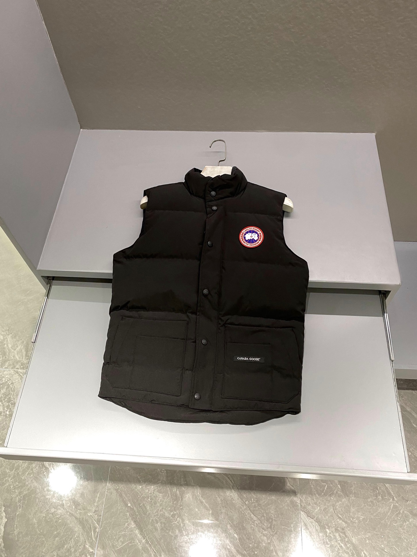 캐나다구스 Canada Goose 패딩 조끼