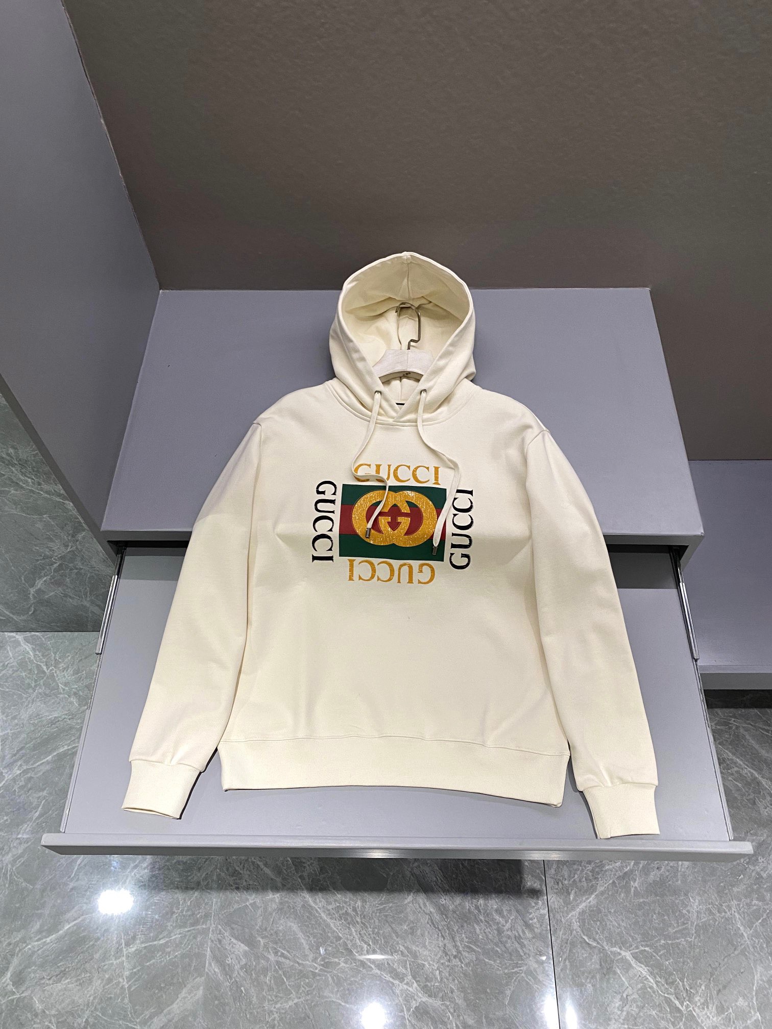 구찌 Gucci 후드티셔츠