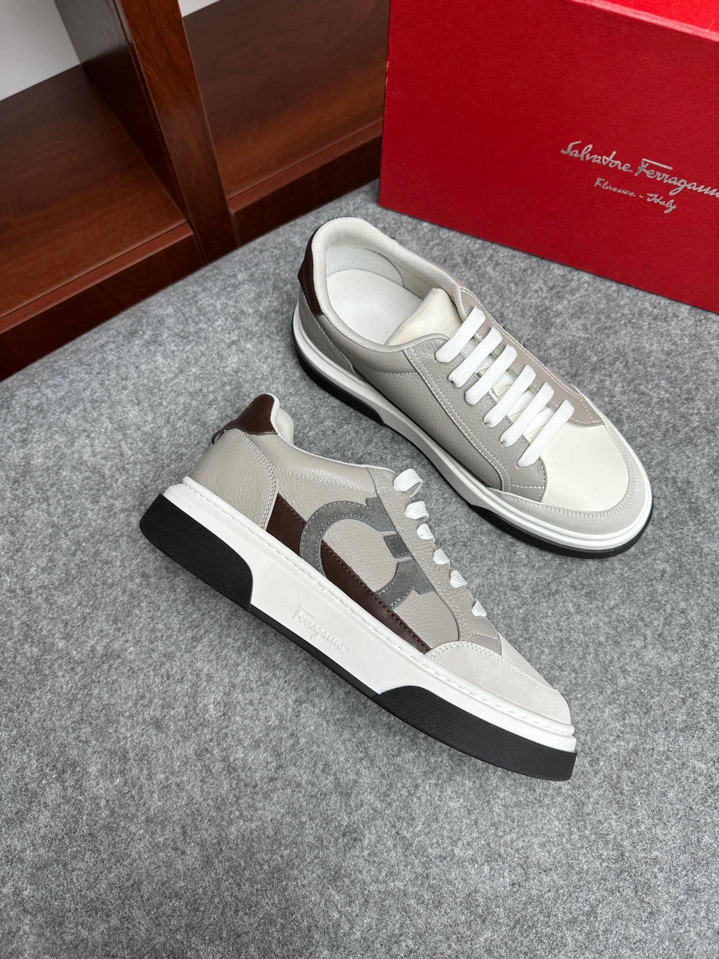 살바토레 페라가모 Salvatore Ferragamo 스니커즈