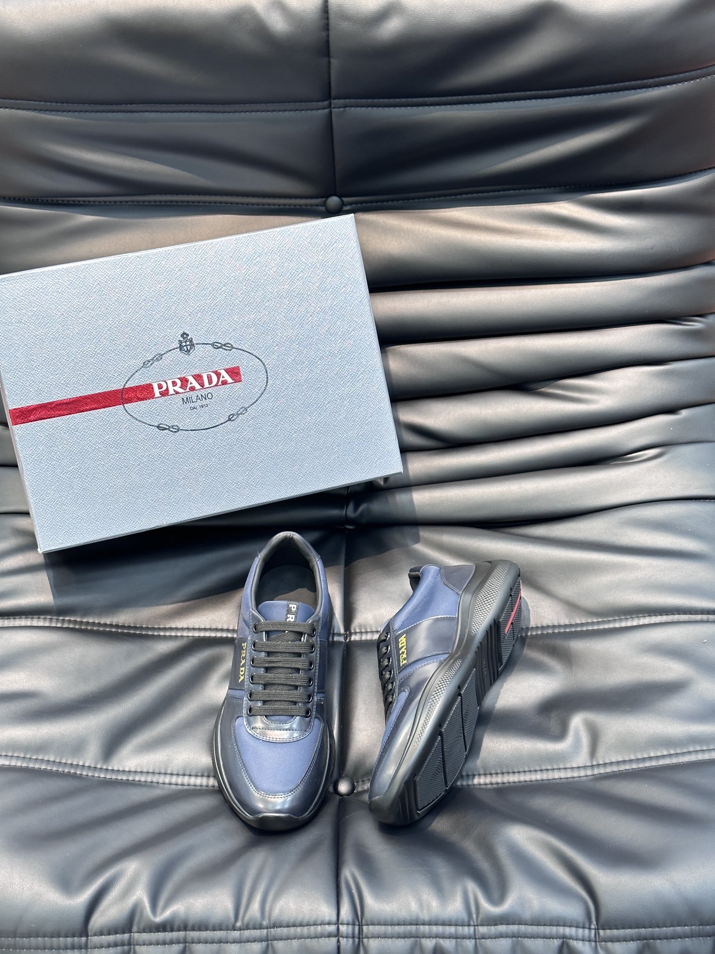 프라다 Prada 스니커즈