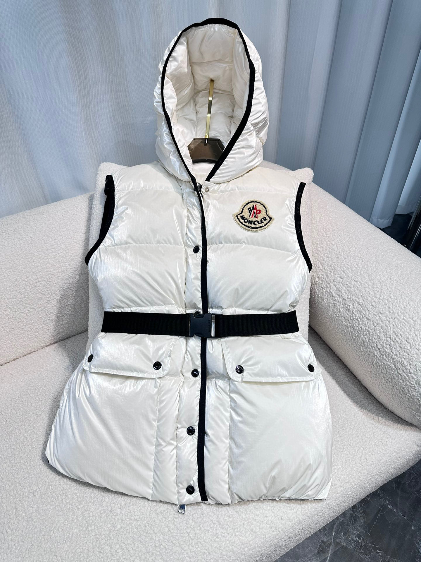 몽클레어 Moncler Hera 패딩 조끼