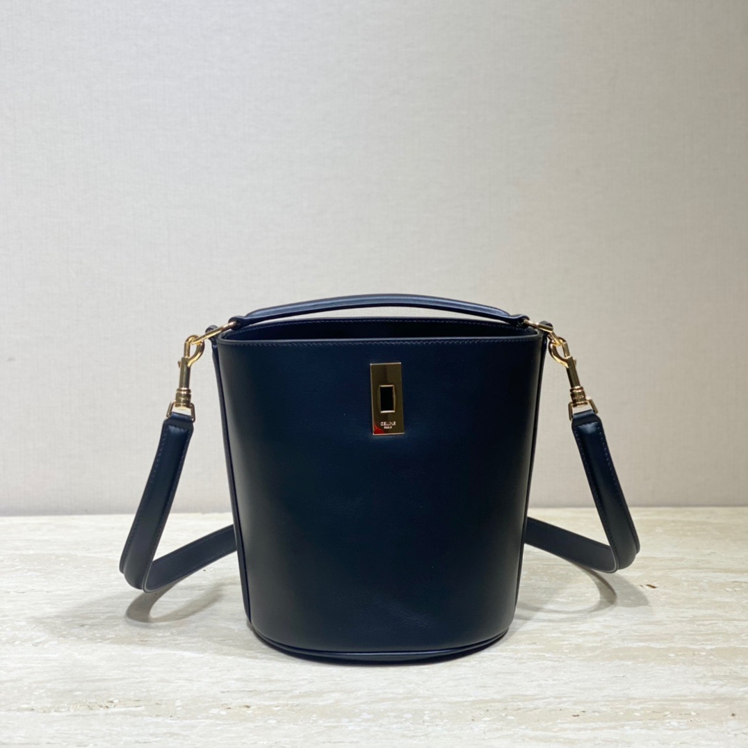 셀린느 CELINE 197573 TEEN BUCKET 16  버킷 백 16CM