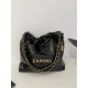 샤넬 CHANEL AS3260 22 스몰 핸드백 샤이니 카프스킨 & 골드 메탈 블랙 35CM