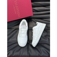 발렌티노 Valentino 스니커즈