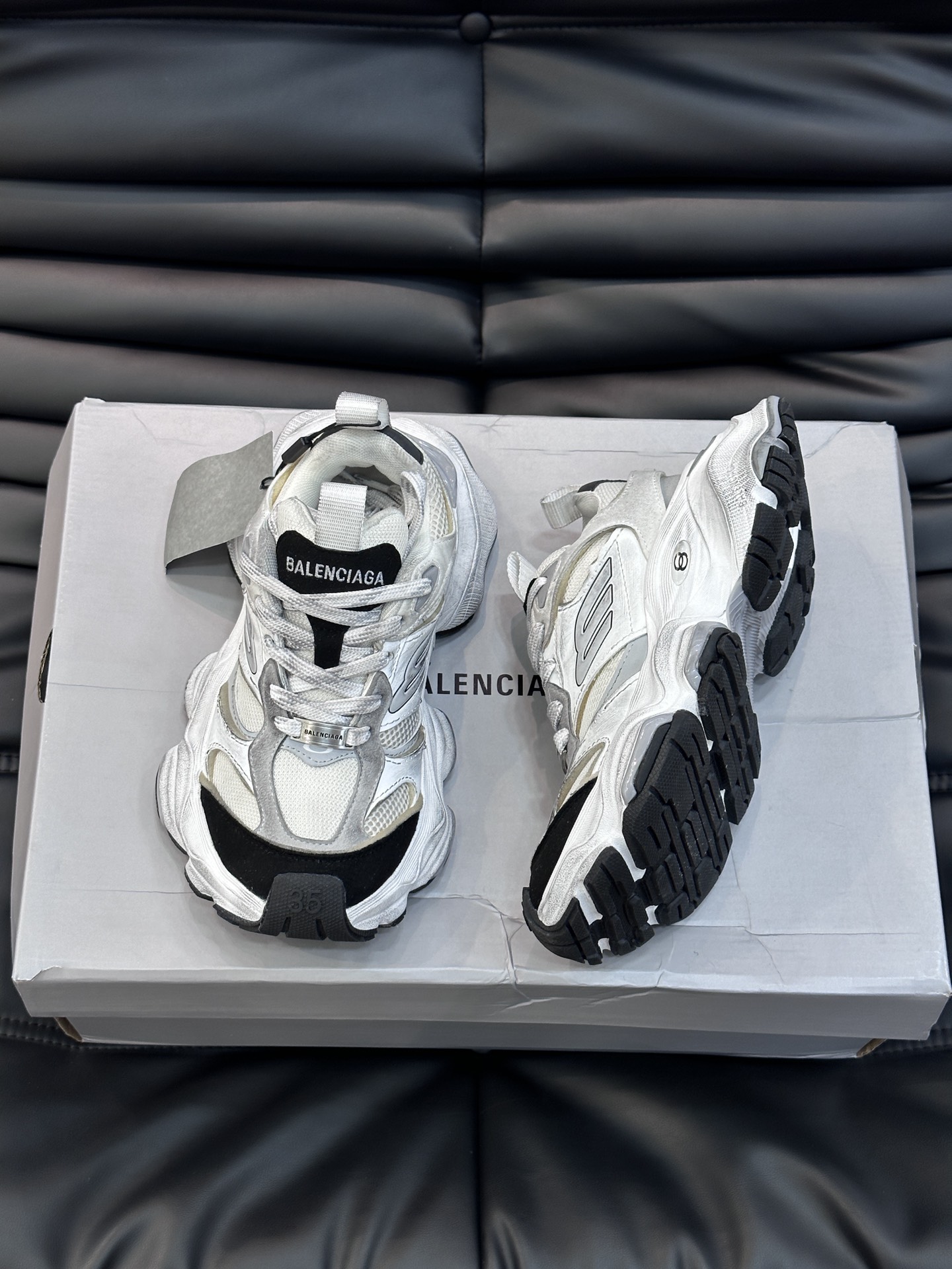 발렌시아가 Balenciaga 스니커즈