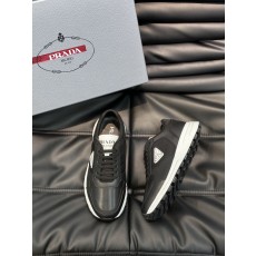 프라다 Prada 스니커즈