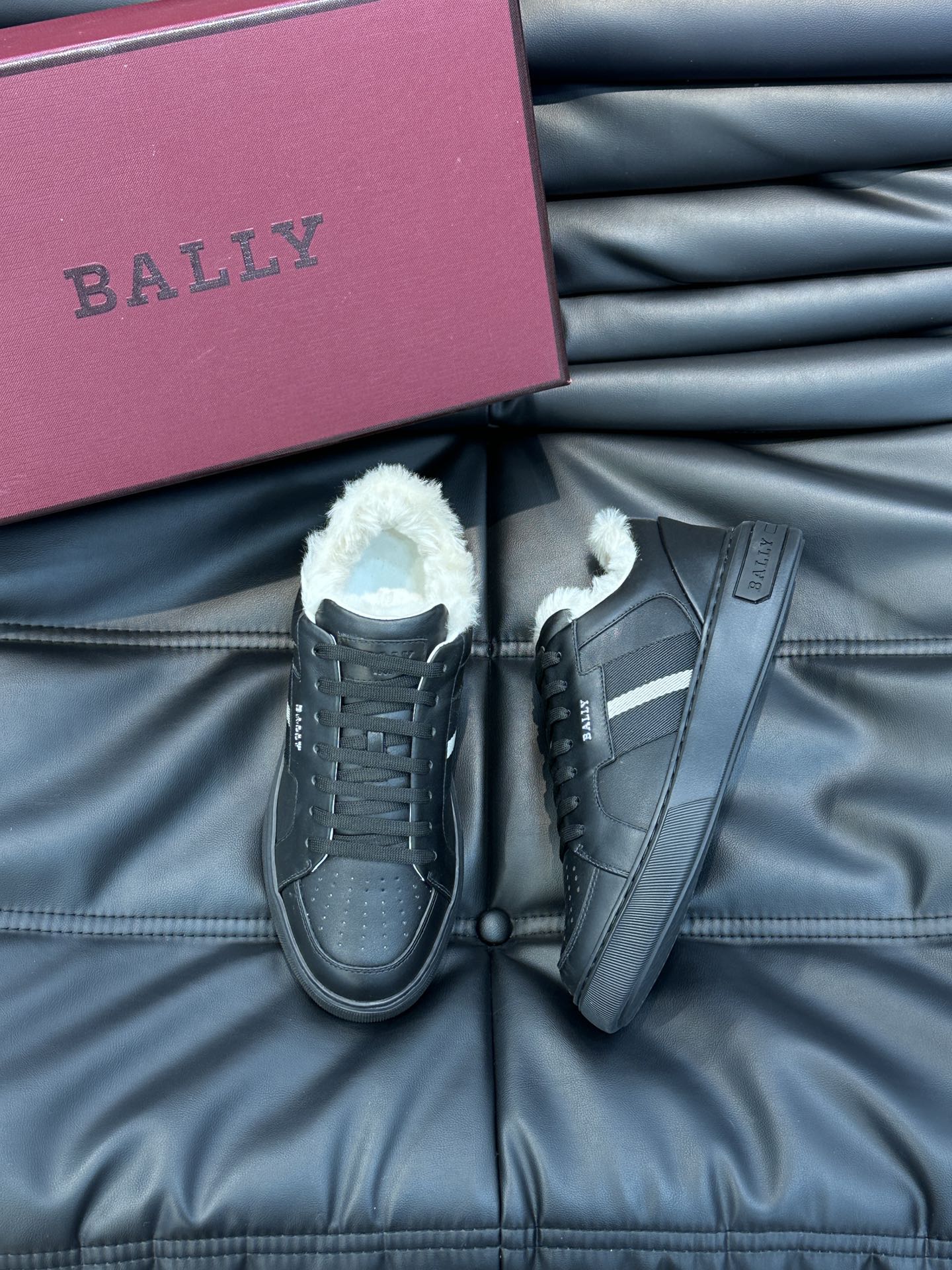 발리 BALLY 스니커즈