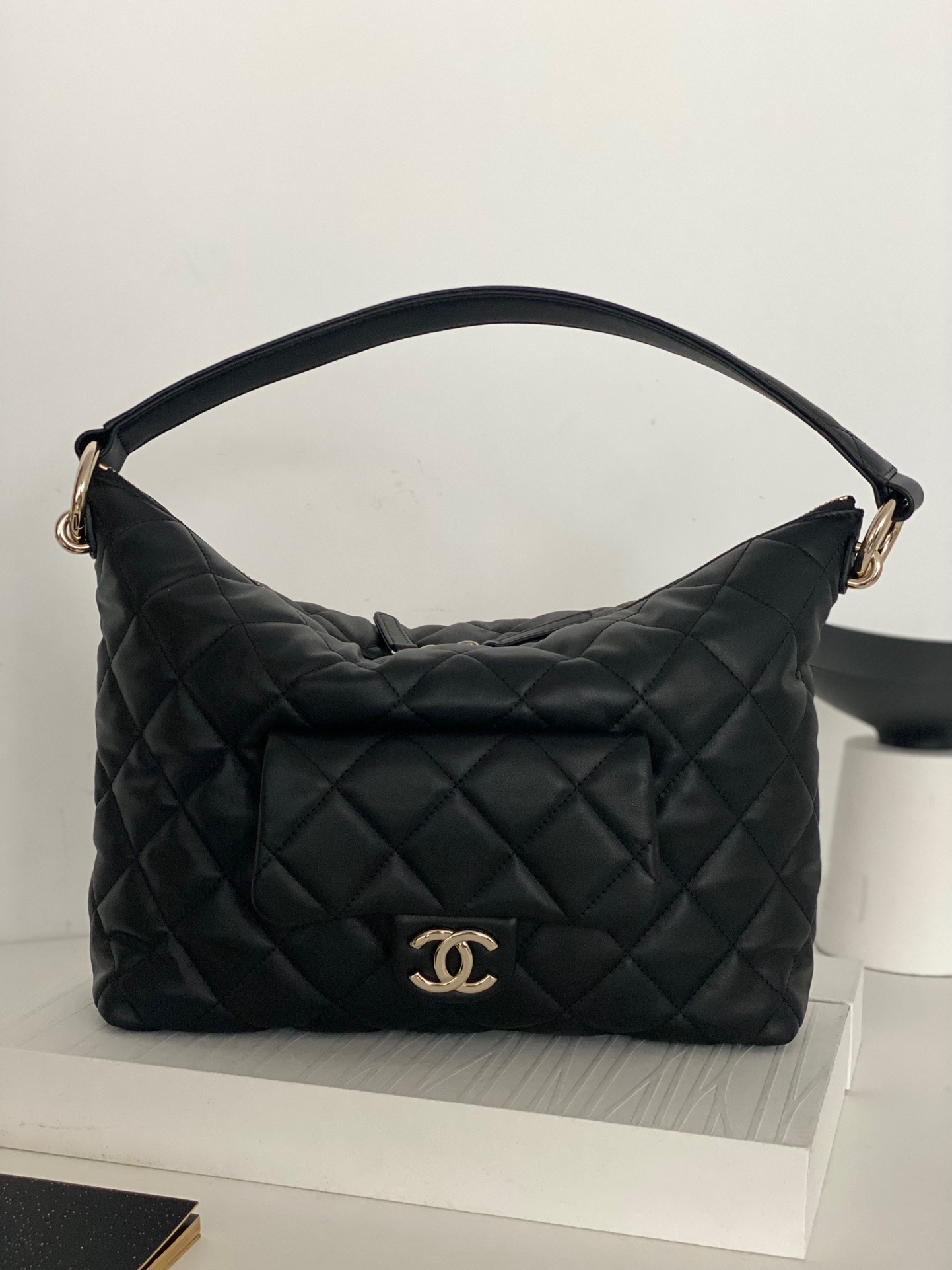 샤넬 CHANEL AS4347 23B hobo 숄더백 28CM