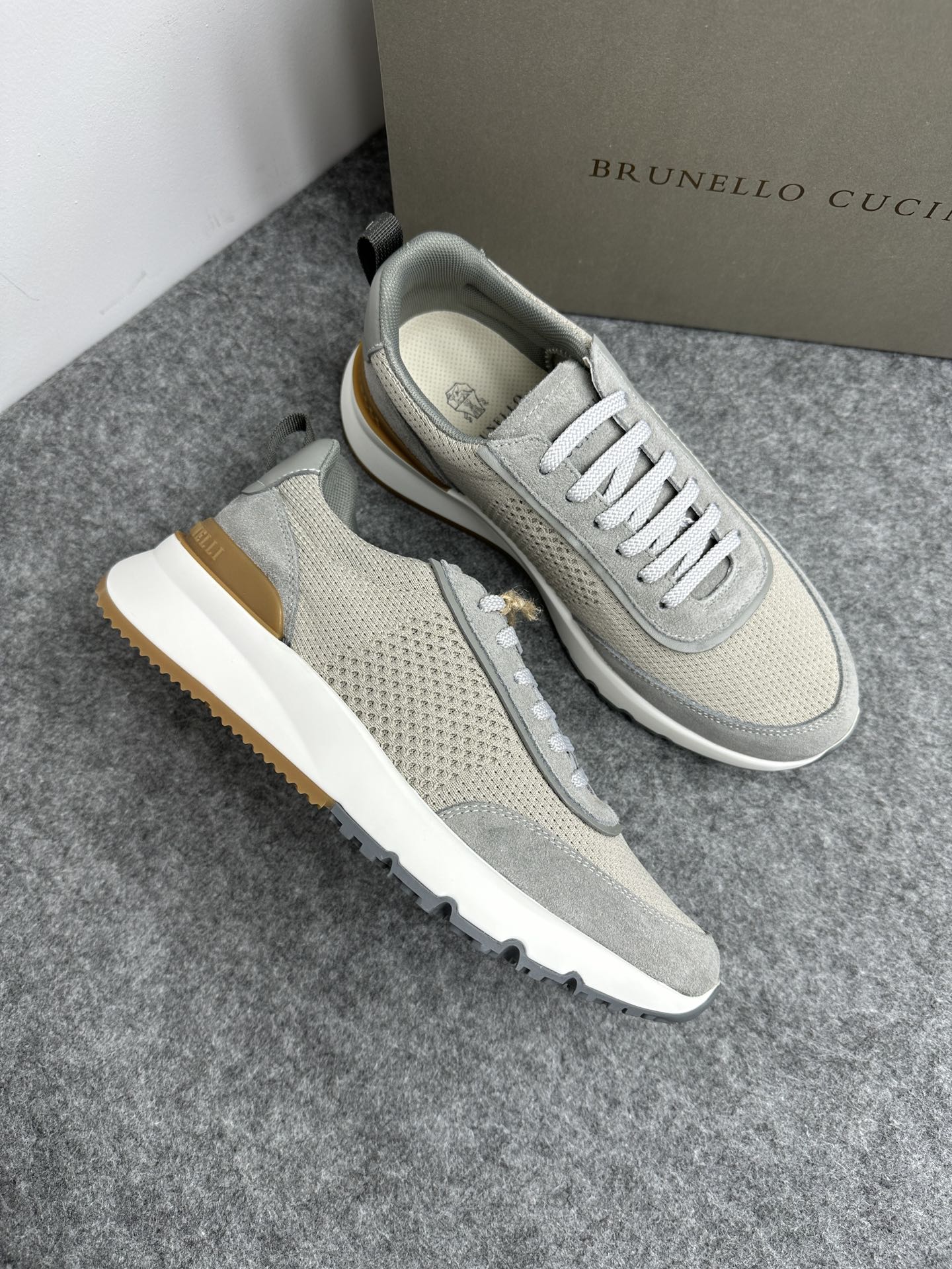 브루넬로 쿠치넬리 Brunello Cucinelli 스니커즈