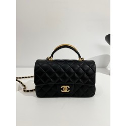 샤넬 CHANEL AS2431B 핸들 장식의 미니 플랩백  & 골드 메탈 20CM