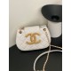 샤넬 CHANEL AS4609 24C 크로스 백 & 골드 메탈  14CM