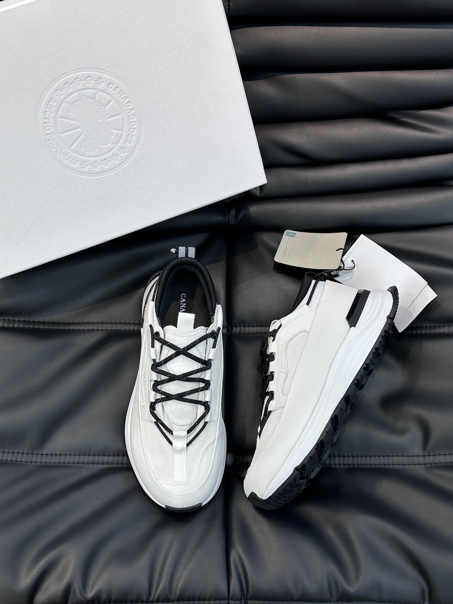 캐나다구스 Canada Goose 스니커즈