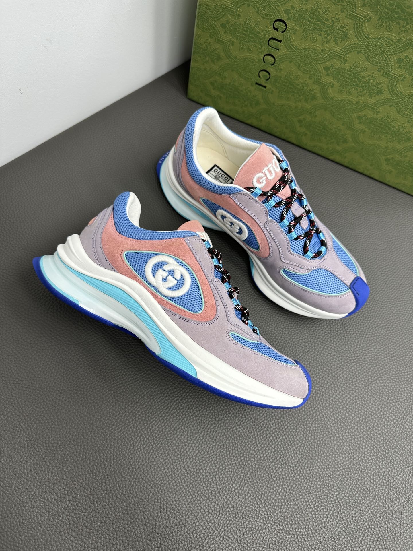 구찌 Gucci 스니커즈