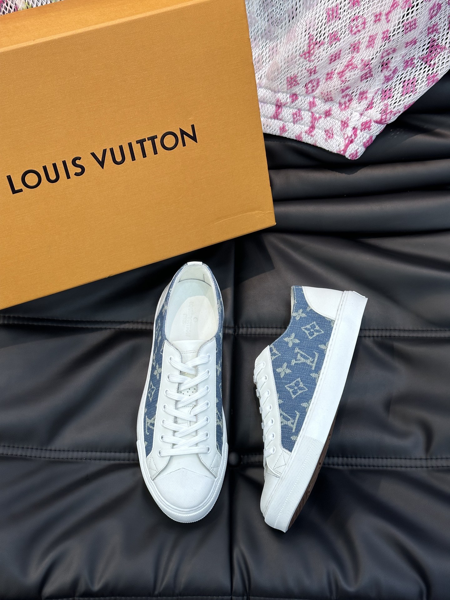 루이비통 Louis Vuitton 스니커즈