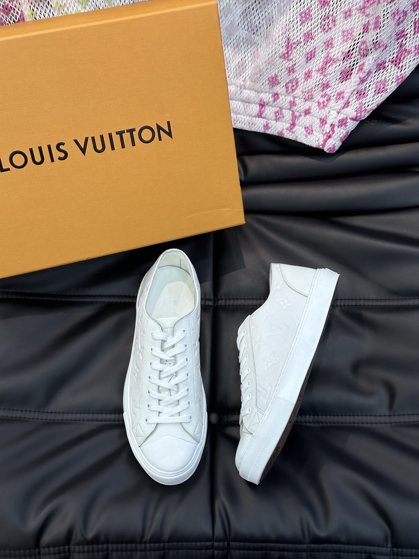 루이비통 Louis Vuitton 스니커즈