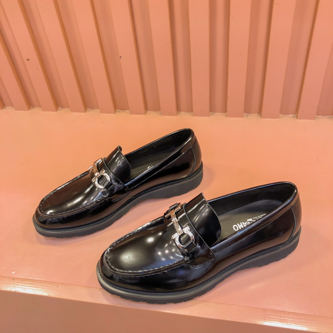 살바토레 페라가모 Salvatore Ferragamo 로퍼