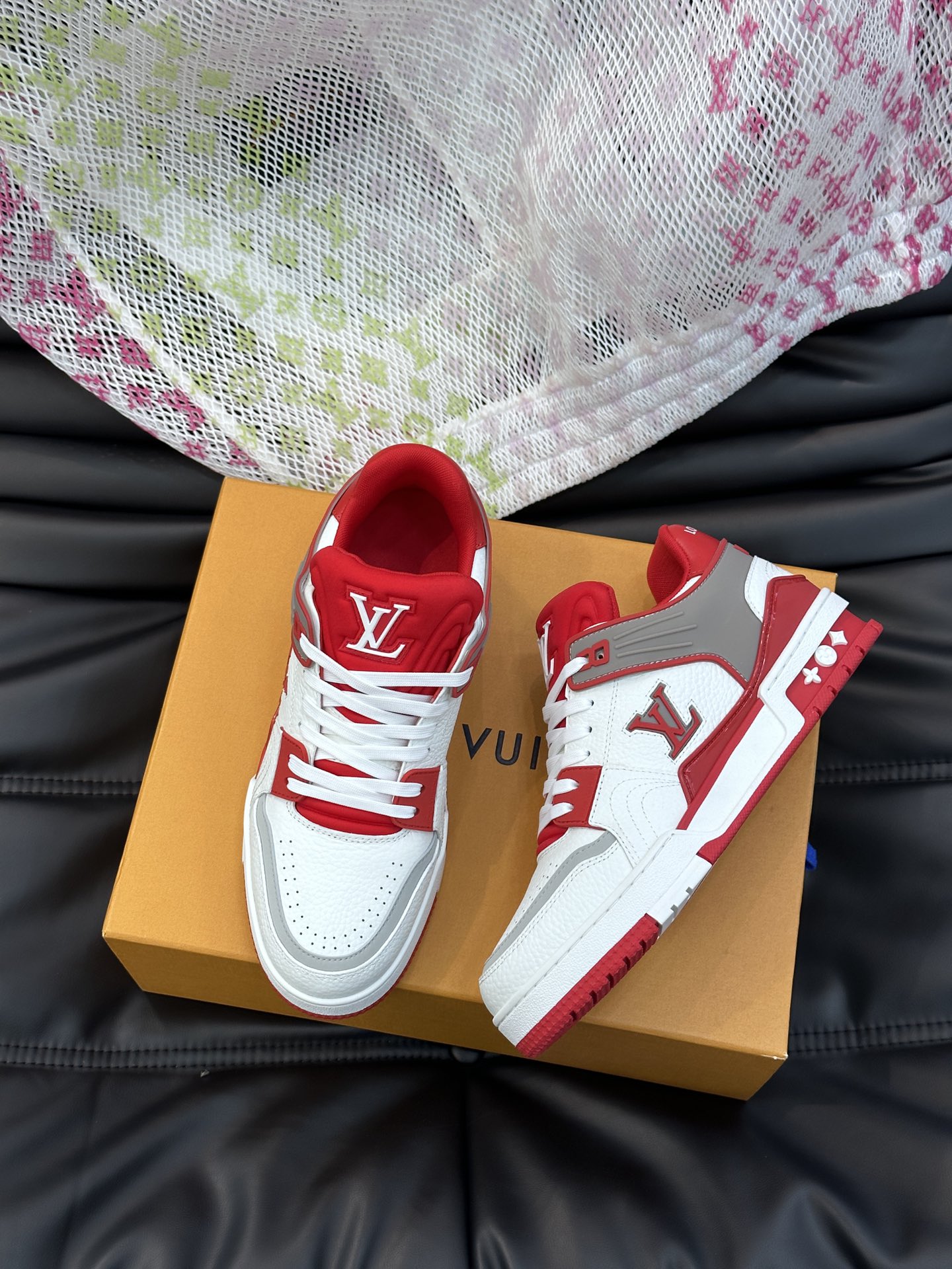 루이비통 Louis Vuitton 스니커즈