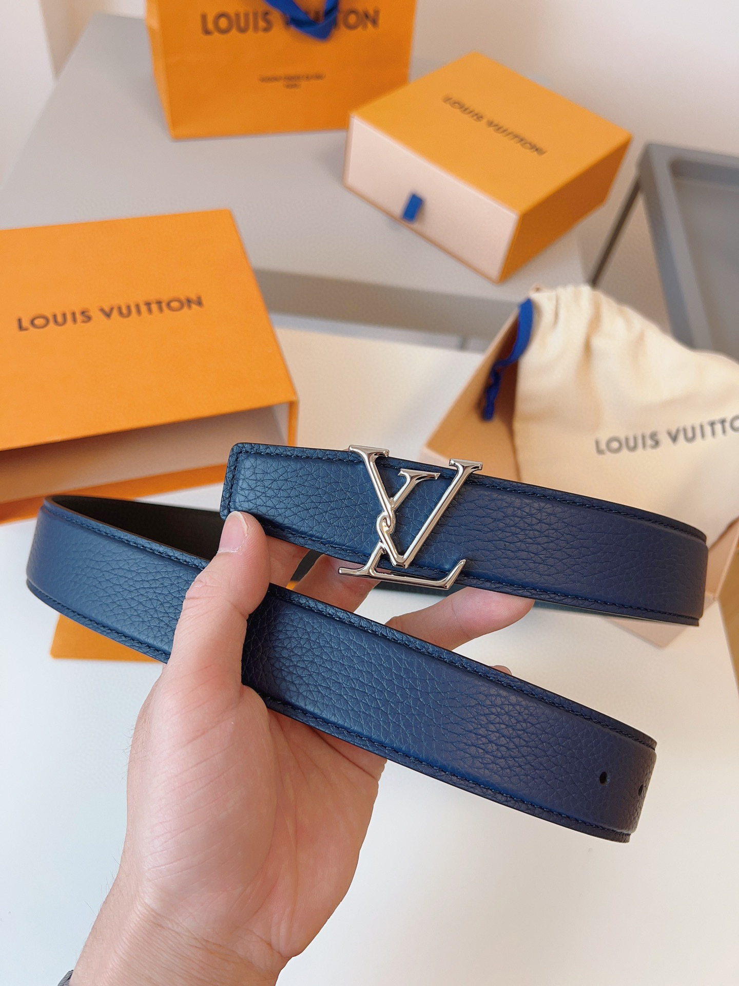 루이비통 Louis Vuitton 벨트 35mm