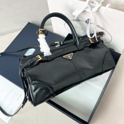 프라다 Prada 1BA426 LuxSoft 탑 핸들백 32CM