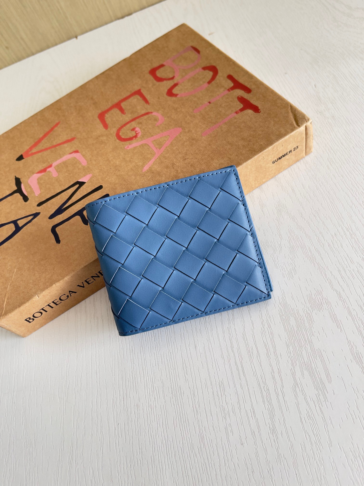 보테가 베네타 Bottega Veneta Bi-Fold Wallet 반지갑 605721
